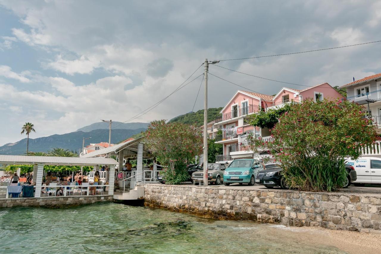 Apartments Milanovic แฮร์เซ็ก-โนวี ภายนอก รูปภาพ