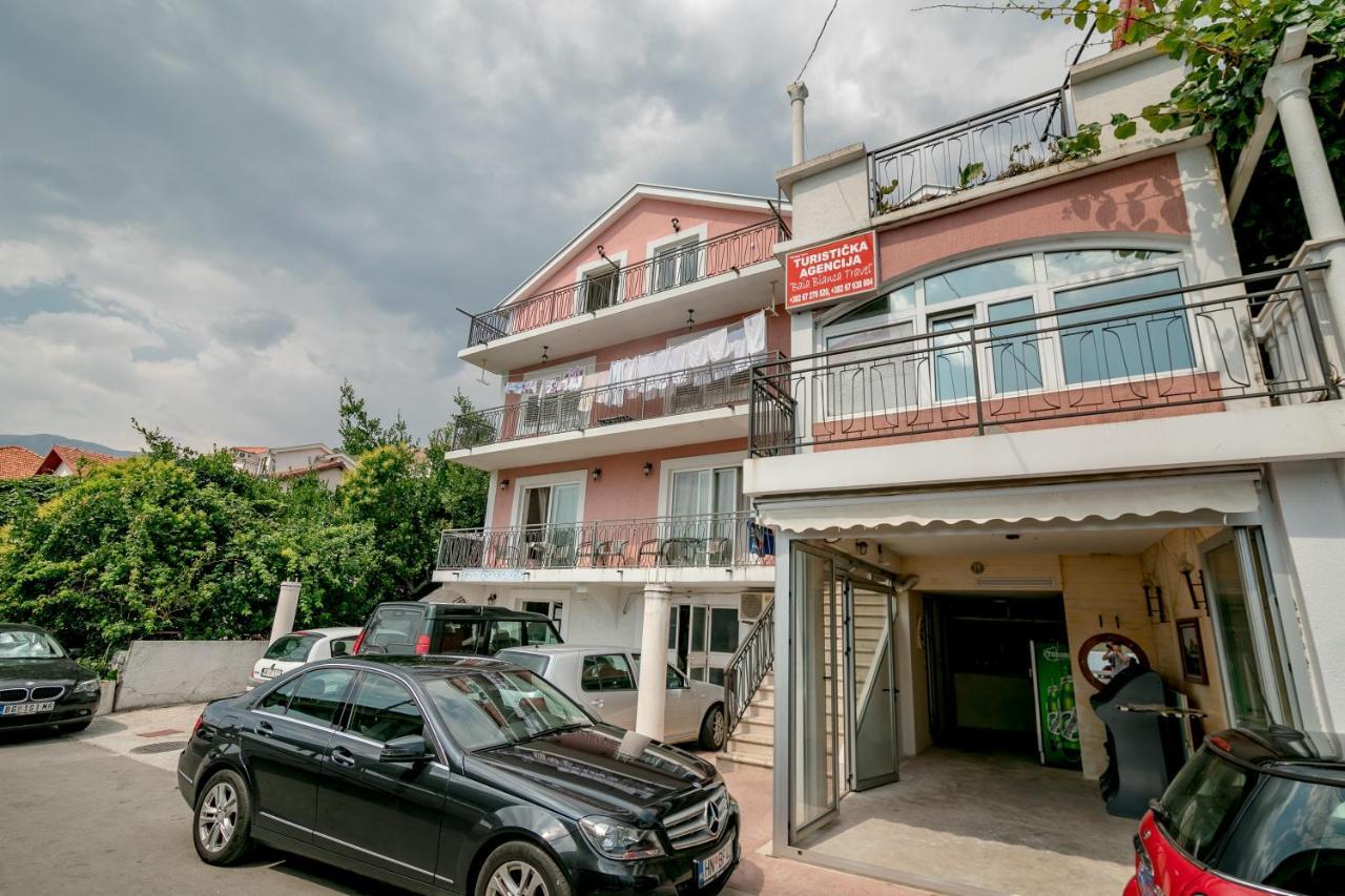 Apartments Milanovic แฮร์เซ็ก-โนวี ภายนอก รูปภาพ