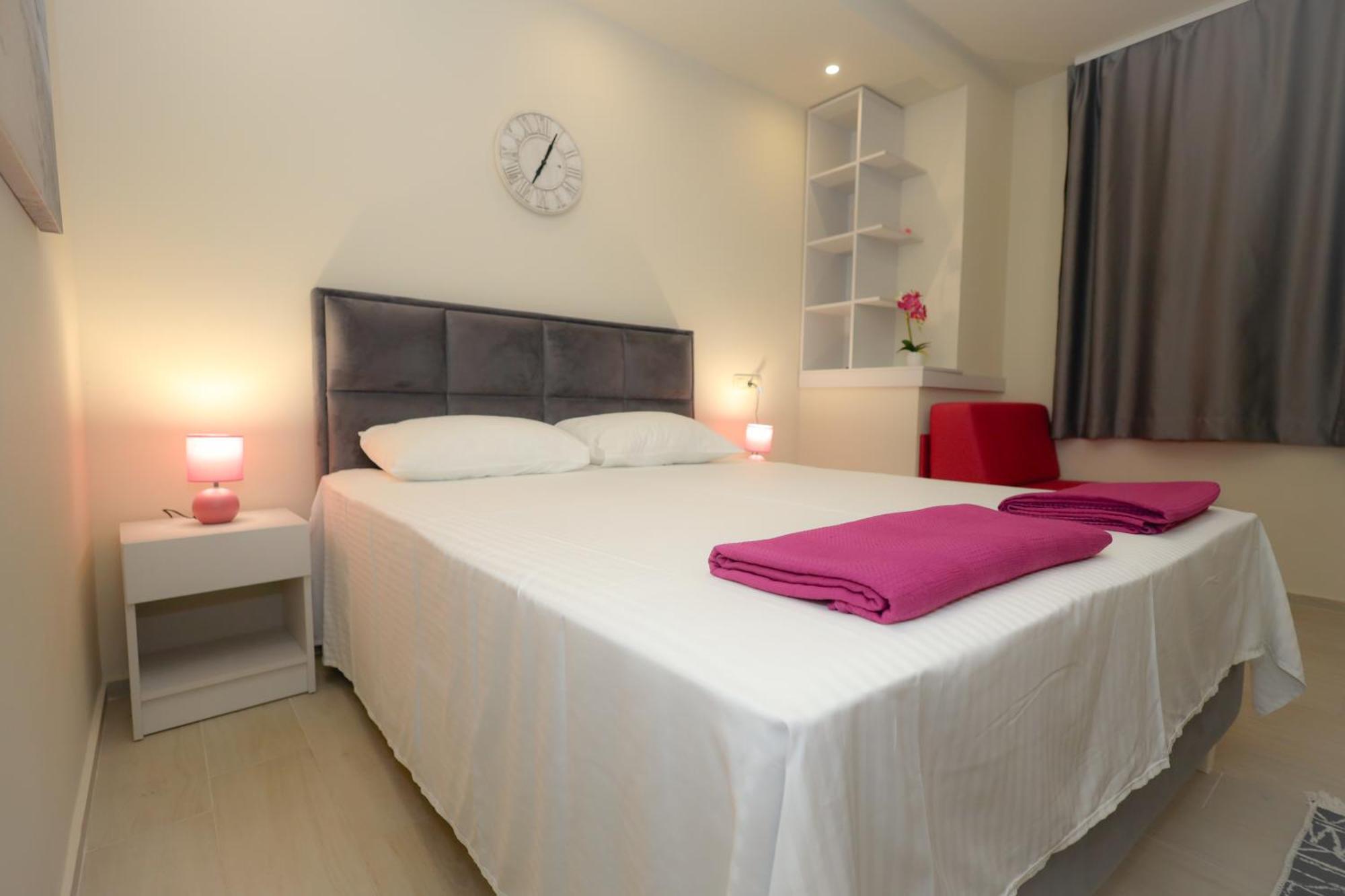 Apartments Milanovic แฮร์เซ็ก-โนวี ภายนอก รูปภาพ