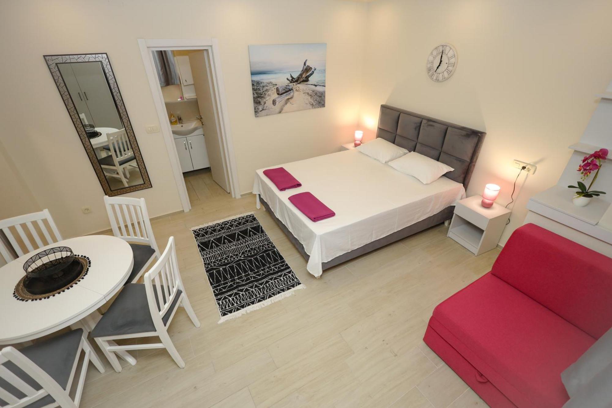 Apartments Milanovic แฮร์เซ็ก-โนวี ภายนอก รูปภาพ